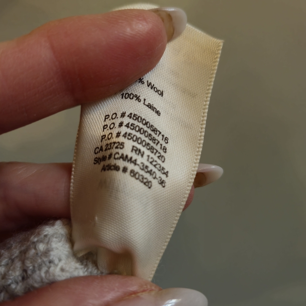 ARITZIA Wilfred Cream Sweater Vest - Picture 7 of 7